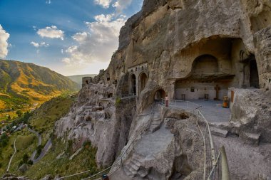 Vardzia dağın mağara kasaba Gürcistan '