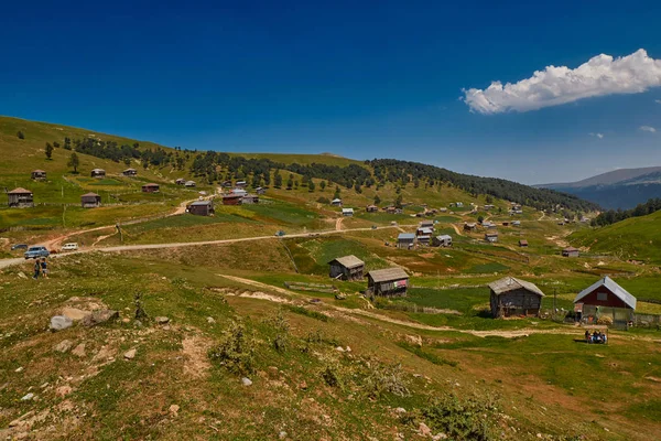 Paisajes de montaña del pueblo de Khulo —  Fotos de Stock