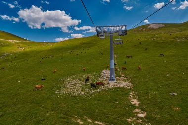 Goderdzi, Acara bölgesinde, Gürcistan - 08 Ağustos 2017: yeni teleferik 