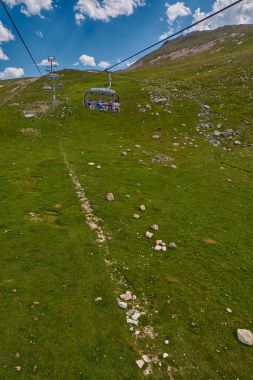 Goderdzi, Acara bölgesinde, Gürcistan - 08 Ağustos 2017: yeni teleferik 