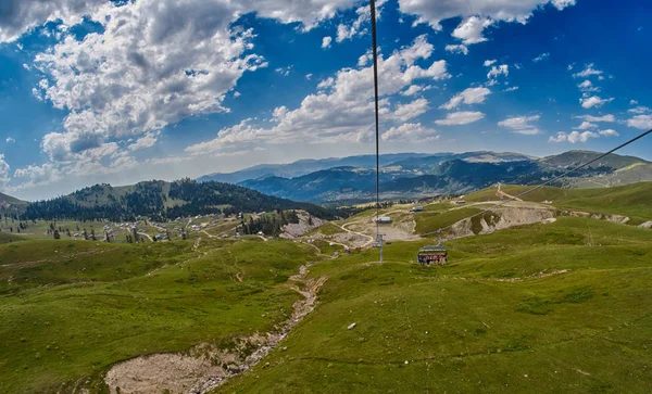 Mountain kabelbaan in Georgië — Stockfoto