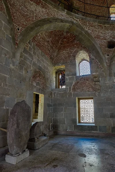 CASTLE DE RABATI, GEORGIE - 08 AOÛT 2017 : Intérieur vide de la mosquée — Photo