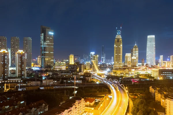 Ночная сцена Тяньцзиня — стоковое фото