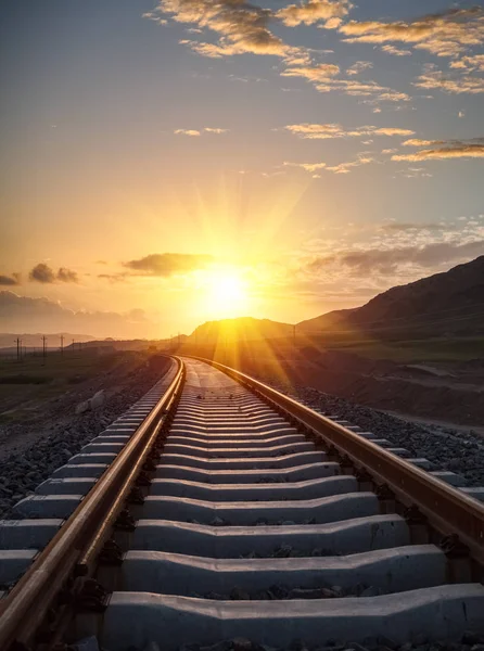 Por do sol na ferrovia — Fotografia de Stock