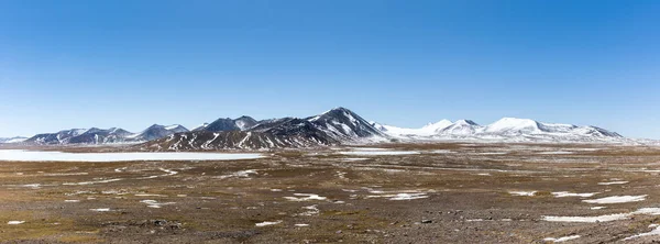 Kunlun montanhas de neve panorama — Fotografia de Stock