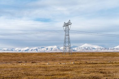güç iletim kule Plato üzerinde