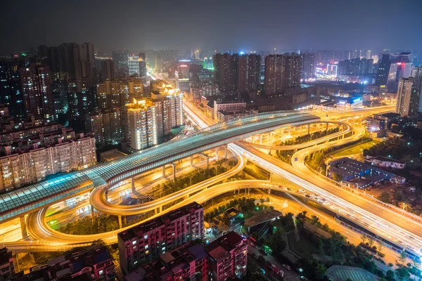 Wuhan Üstgeçit geceleri