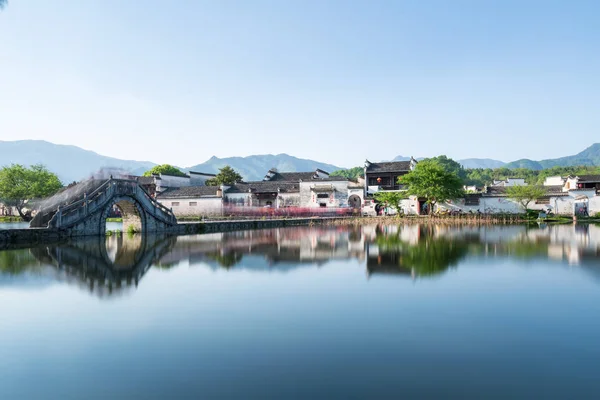 Un village dans les peintures chinoises — Photo