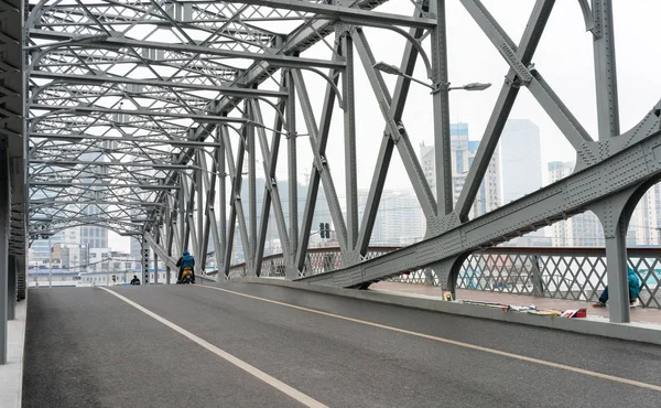 Vecchio ponte di ferro a Shanghai — Foto Stock