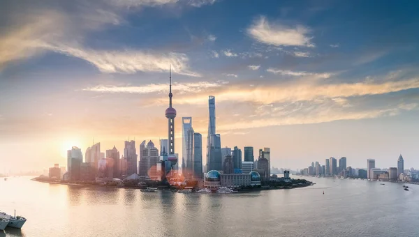 Skyline sunrise shanghai — Stok fotoğraf