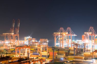 nakliye konteyner geceleri terminal