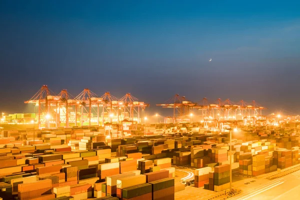 nakliye konteyner geceleri terminal