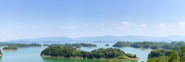 Hangzhou thousand island lake — Stock Photo, Image