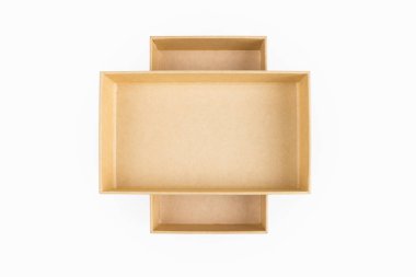 boş kraft kağıt kutusu izole