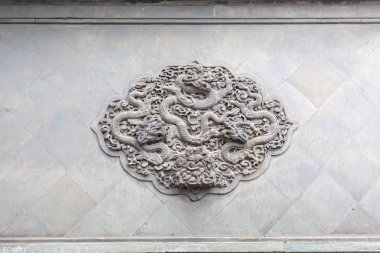 geleneksel ekran duvar 