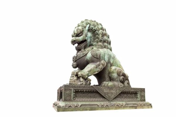 Bronze lion statue isolated — Stock Photo, Image
