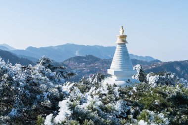 white pagoda in mount lushan clipart