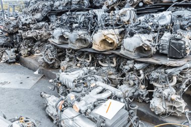 geri dönüşüm için araba motorları