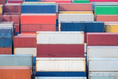 sabah bahçede konteyner