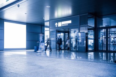 boş reklam lamba kutusunda Havaalanı terminal