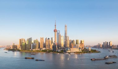 Alacakaranlıkta Shanghai silueti
