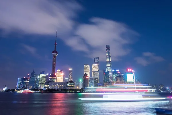 Shanghai Nattscen Vacker Lujiazui Finansiella Centrum Skyline Med Huangpu Floden — Stockfoto