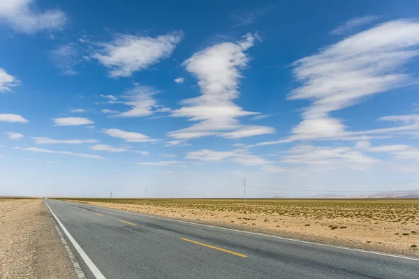 Road Gobi Desert Sunny Sky Qinghai Province China — Stock Photo, Image