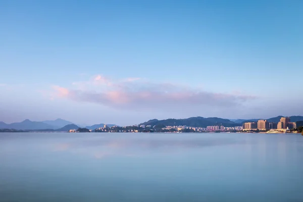 Jezioro Hangzhou Thousand Island Zmierzchu Hrabstwo Chun Prowincja Zhejiang Chiny — Zdjęcie stockowe