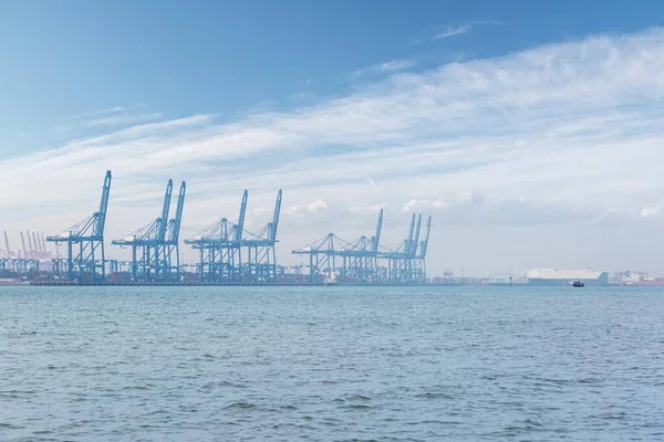 Porto Tianjin Contra Céu Azul China — Fotografia de Stock