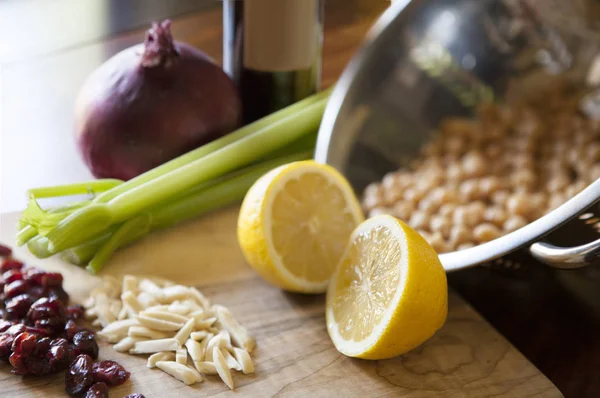 Ingredientes para a Salada de Curry Quinoa — Fotografia de Stock