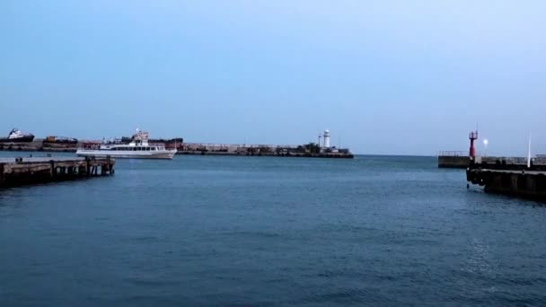 Lighthouse Commercial Port Yalta Surrounding Coastal Area Crimea — Stock Video