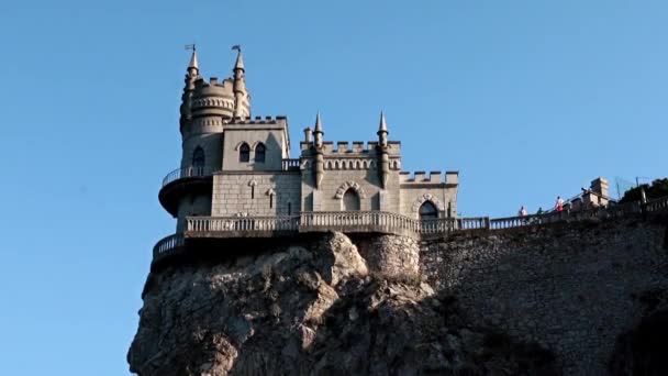 Castillo Encuentra Roca Mar Cerca Ciudad Yalta Crimea Nido Golondrina — Vídeos de Stock