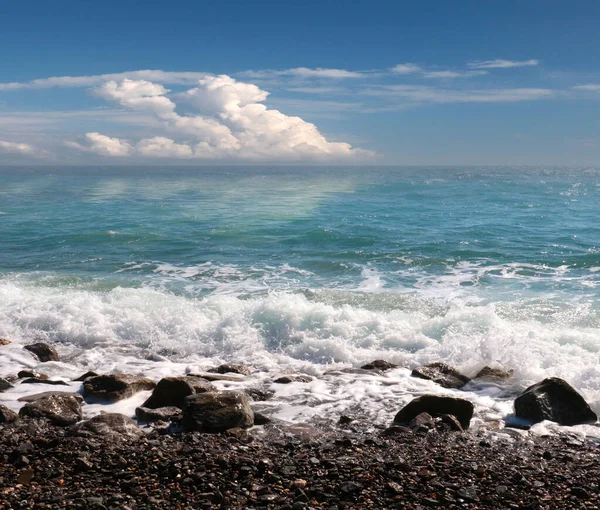 Морський Берег Гальковим Пляжем Відпочинку — стокове фото