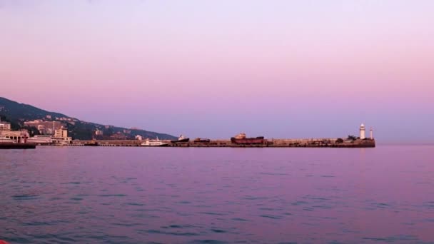 Sinal Luminoso Barragem Porto Marítimo Comercial República Yalta Crimeia — Vídeo de Stock