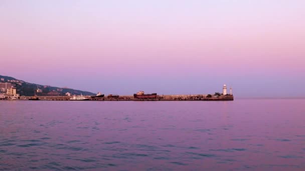 Sinal Luminoso Barragem Porto Marítimo Comercial República Yalta Crimeia — Vídeo de Stock