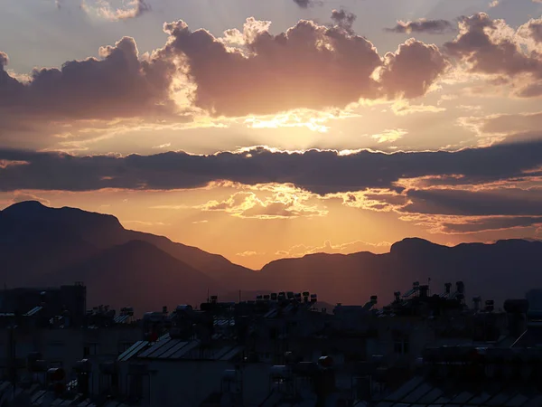 Les Rayons Soleil Couchant Les Montagnes Antalya Turquie — Photo