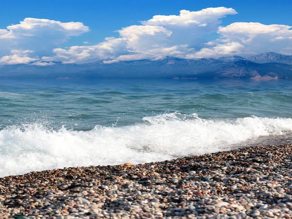 Pantai Yang Indah Pantai Laut Mediterania Dan Pegunungan Tunektepe Dekat — Stok Foto