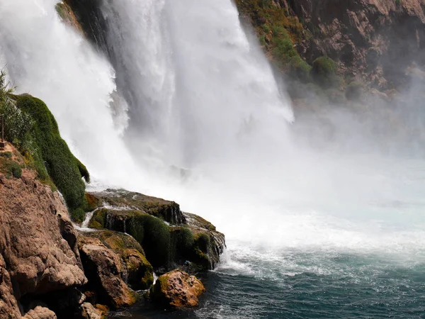 Snelle Stroming Van Het Water Van Lower Duden Berg Waterval — Stockfoto
