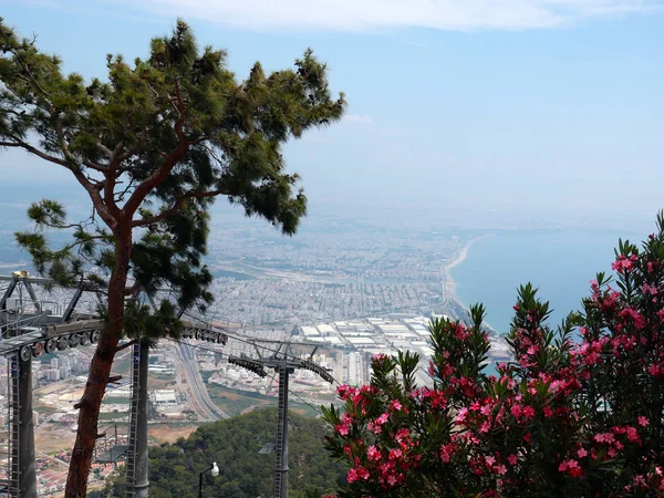 Kolejka Linowa Zboczu Pasma Górskiego Tyunektepe Pobliżu Miasta Antalya Turcja — Zdjęcie stockowe