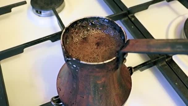 Proces Parzenia Kawy Metalowym Pojemniku Ekspres Kawy — Wideo stockowe