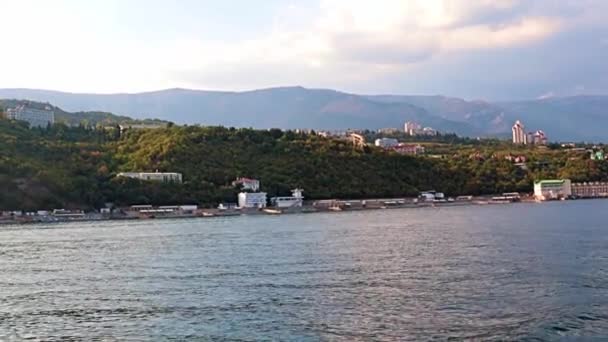 Vista Desde Barco Costa Del Mar Ciudad Yalta República Crimea — Vídeos de Stock
