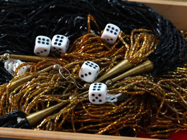 Jouer Aux Dés Pour Jeu Sont Dans Boîte Bijoux — Photo