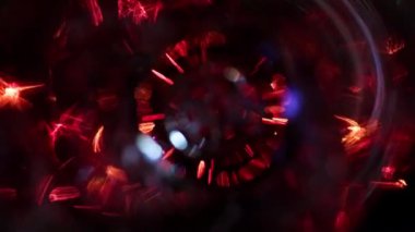 Silindirik bir tünelde tatil aydınlatmasının bulanık ışığı