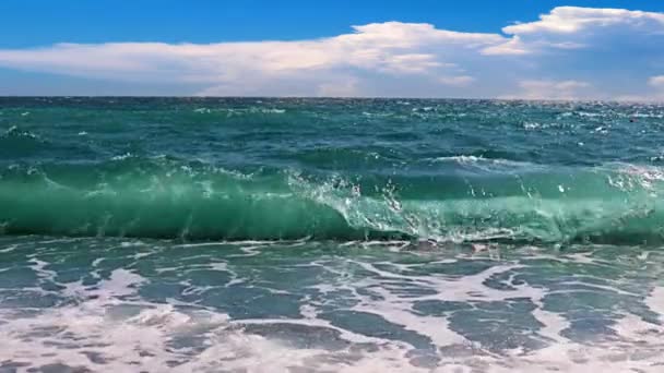 Ondas Tempestade Costa Mar Céus Nublados — Vídeo de Stock