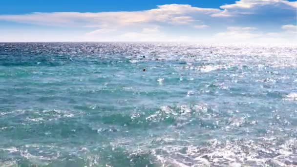 Sea Waves Pebble Beach Sunny Sky — Stock Video