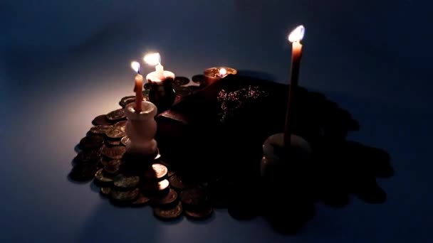 촛불의 십자가가 — 비디오