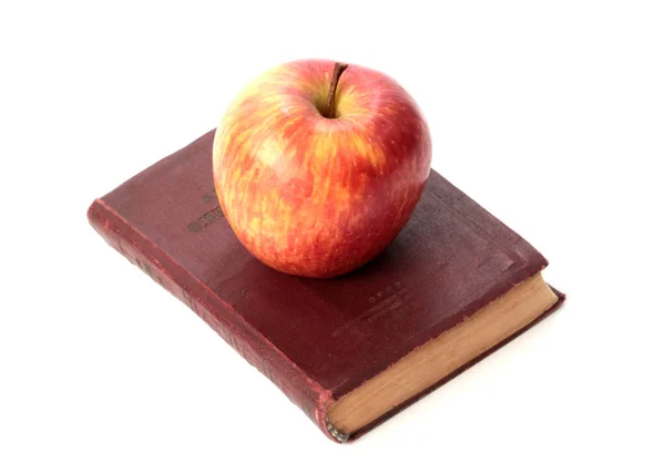 Una Hermosa Manzana Fresca Madura Yace Viejo Libro Filosófico — Foto de Stock