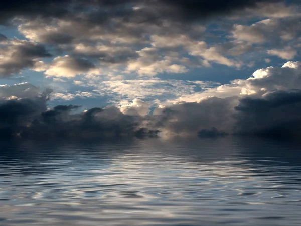 Reflejo Del Cielo Nublado Tranquila Superficie Acuática Del Mar — Foto de Stock