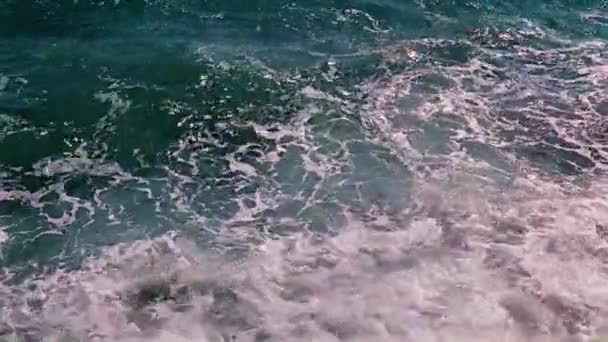 Deniz Yüzeyinde Deniz Fırtınası Dalgaları — Stok video