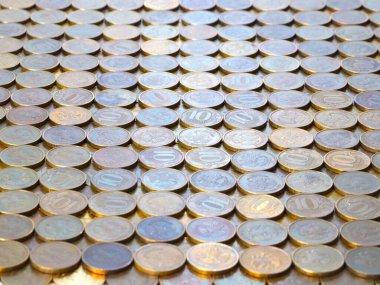 Ticaret sisteminin bir parçası olarak Rus rublesi metal paralar
